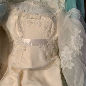 1970’s Vintage Wedding dress and Veil